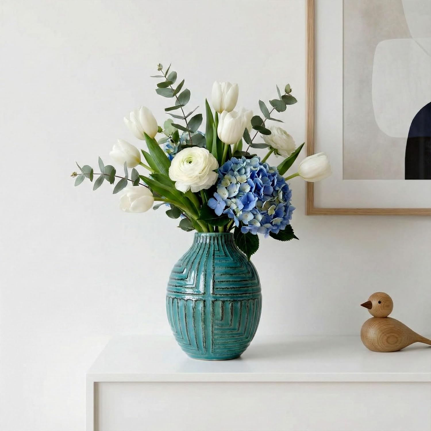 AUMESIS TERRA – Artisan White Vase